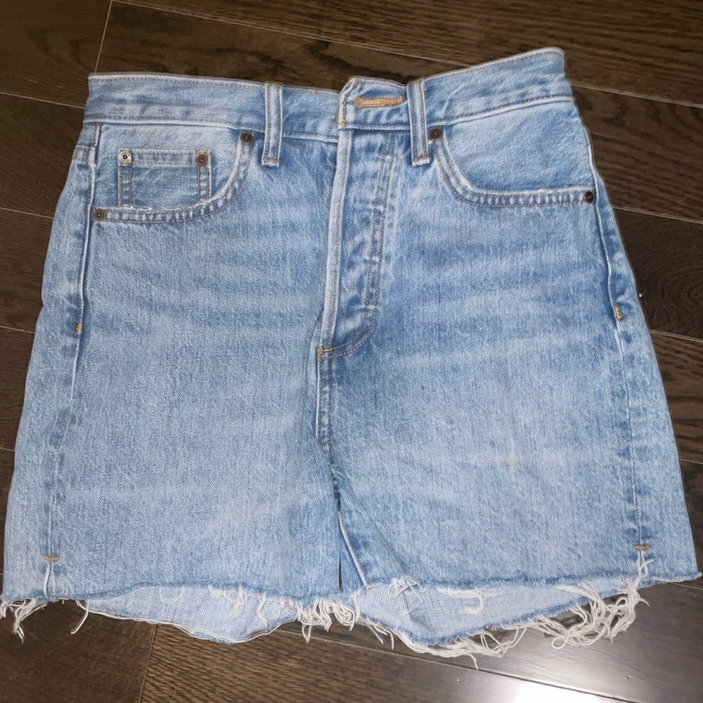 ARITZIA DENIM FORUM YOKO MID THIGH SHORT